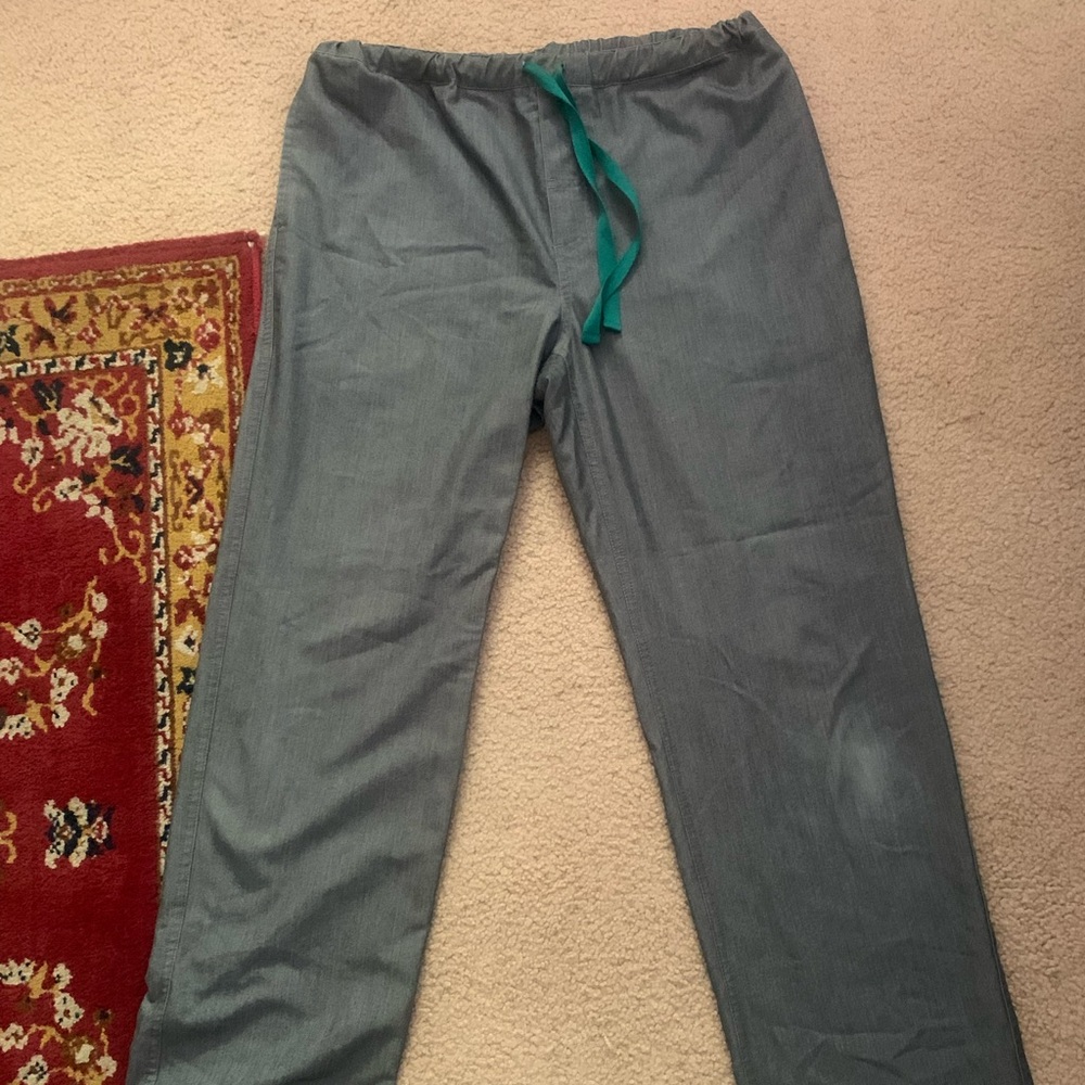 FIGS Technical Collection scrub bottoms